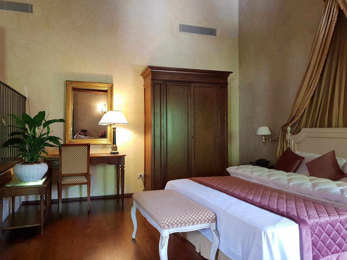 I Giardini Segreti Di Villa Marcello Marinelli 치손디발마리노 외부 사진